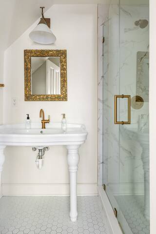 TrouvailleCollection managed Airbnb listing 2