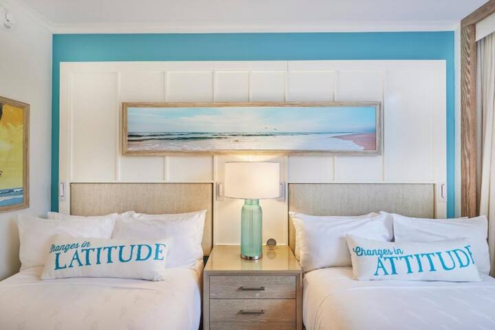 Family Room Package I Sleeps (4) People! – gallery image 4