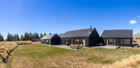 The Big House, Twizel