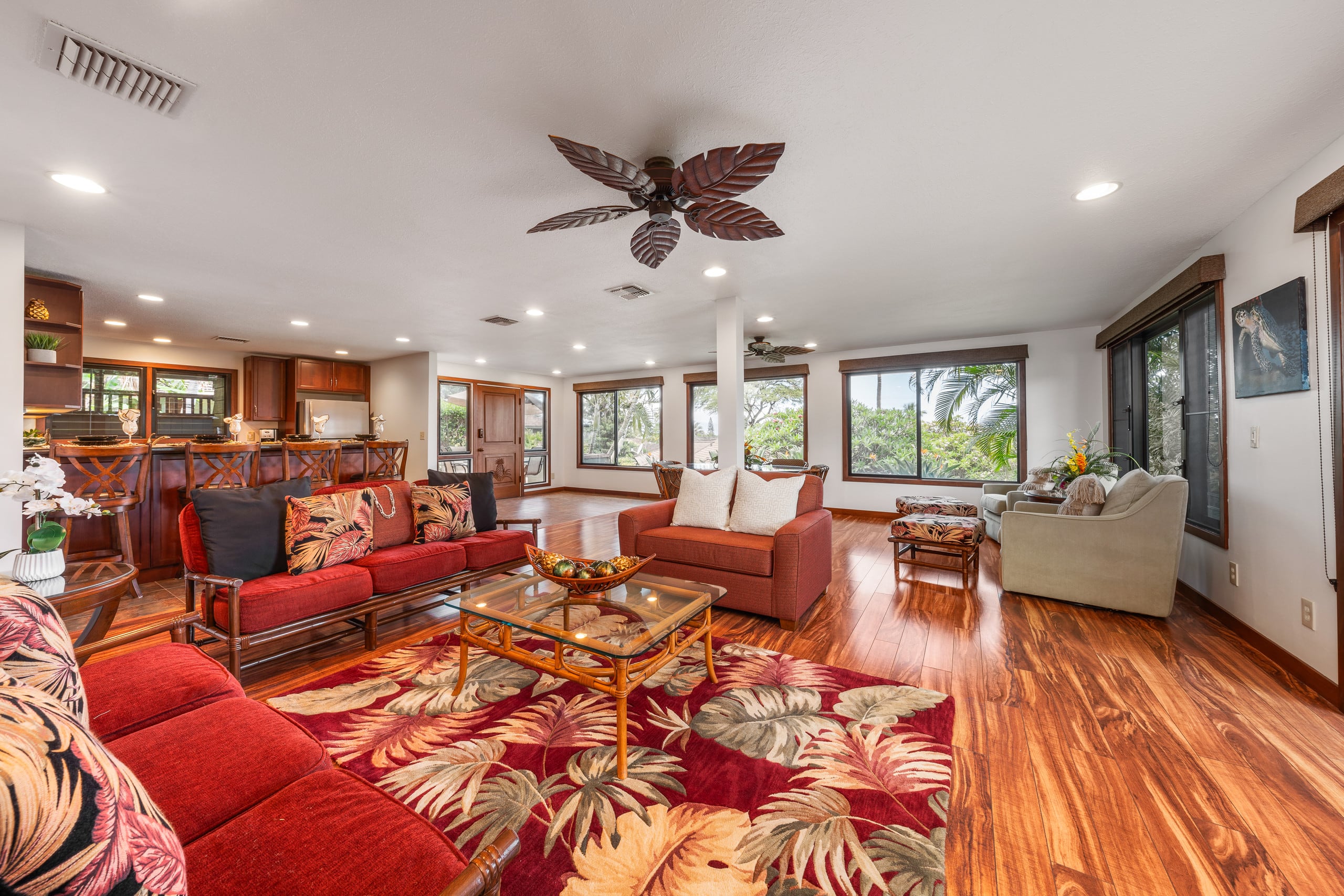 Condo in Lahaina · ★4.85 · 3 bedrooms · 4 beds · 2 baths - Image 1