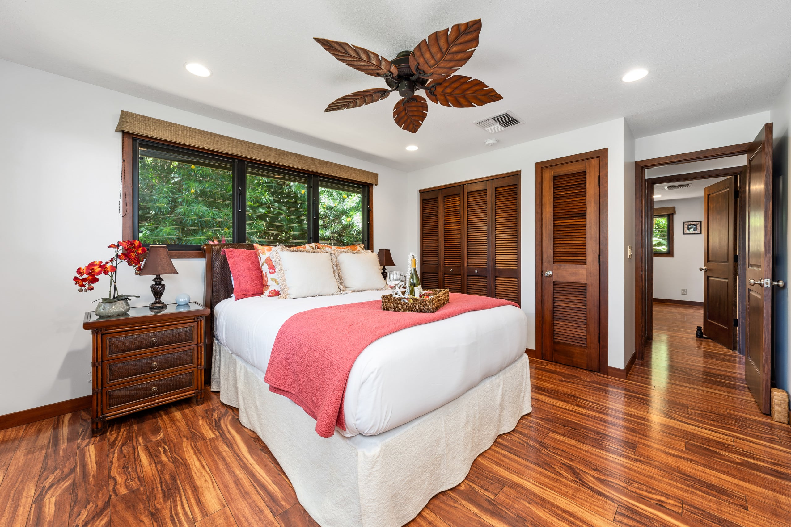 Condo in Lahaina · ★4.85 · 3 bedrooms · 4 beds · 2 baths - Image 23