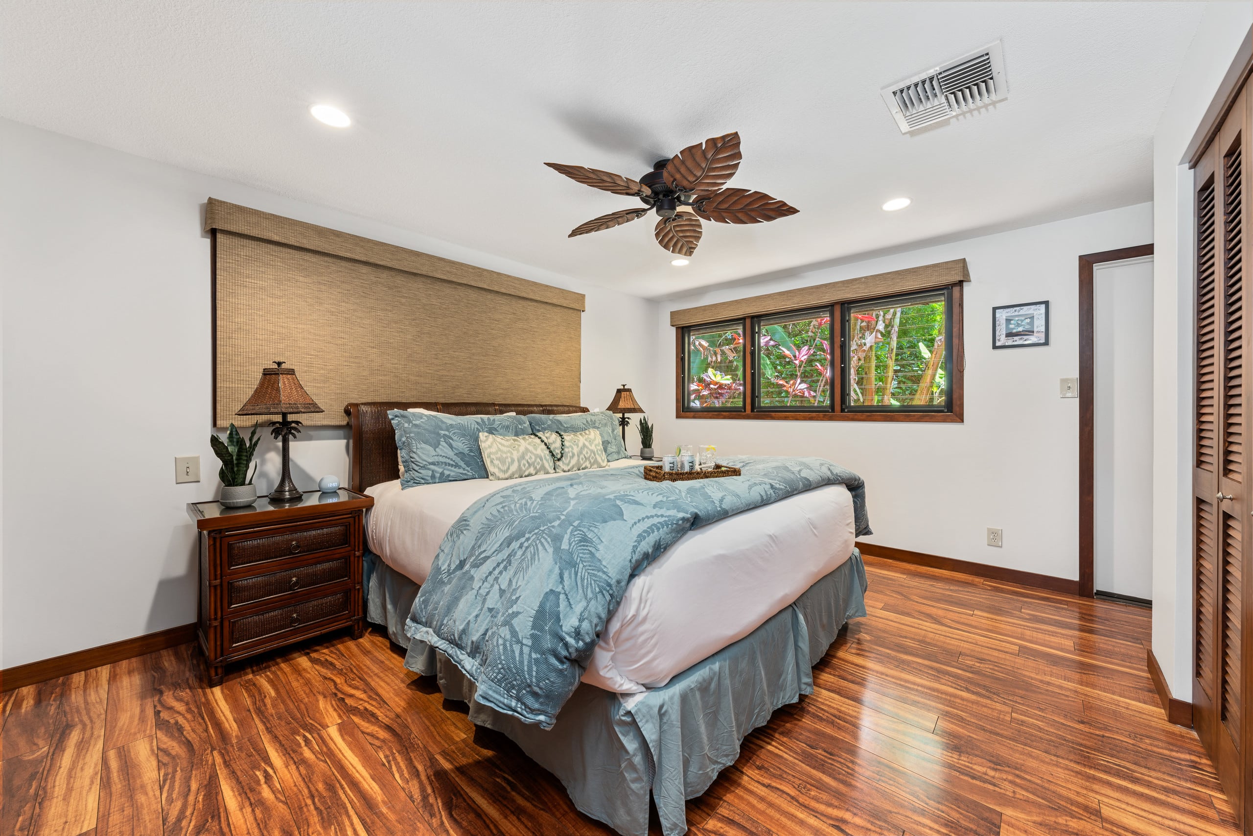 Condo in Lahaina · ★4.85 · 3 bedrooms · 4 beds · 2 baths - Image 14