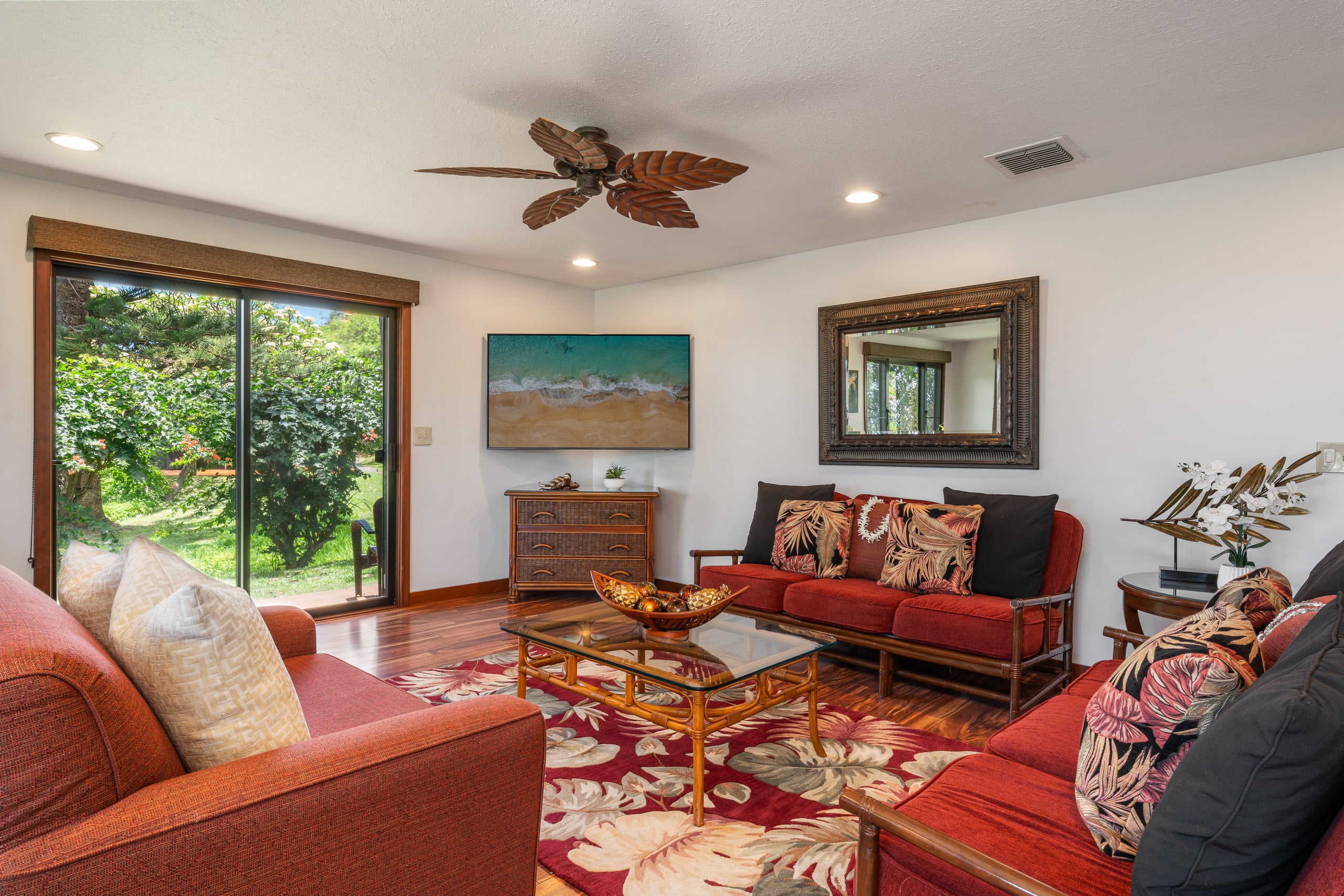 Condo in Lahaina · ★4.85 · 3 bedrooms · 4 beds · 2 baths - Image 2