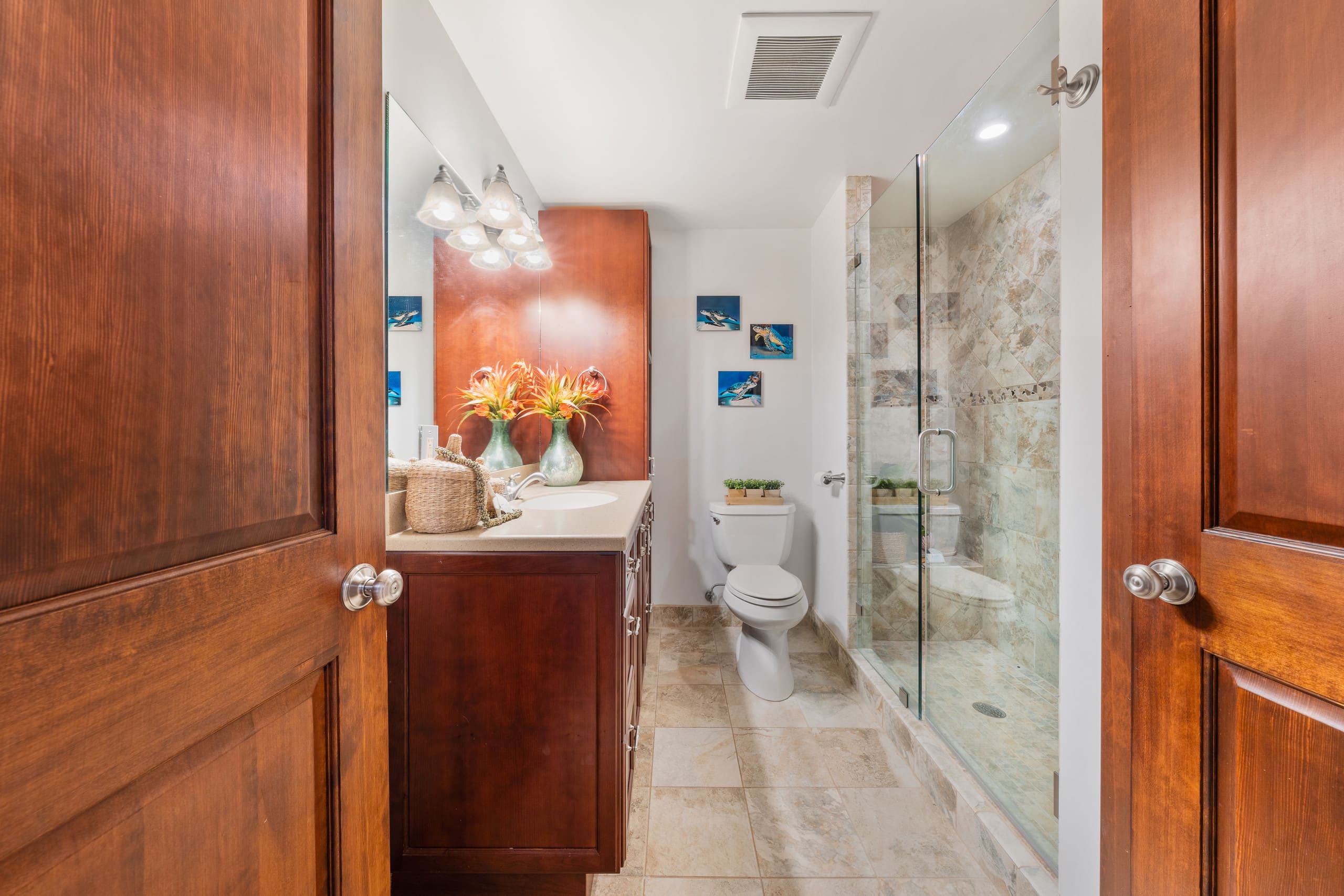 Condo in Lahaina · ★4.85 · 3 bedrooms · 4 beds · 2 baths - Image 25