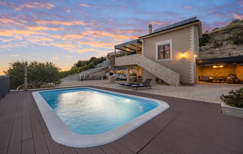 Lovely home in Donje Polje