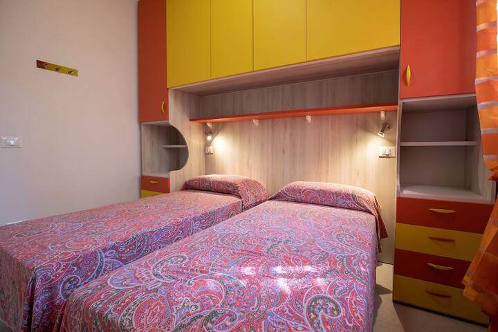 غرفة النوم 2