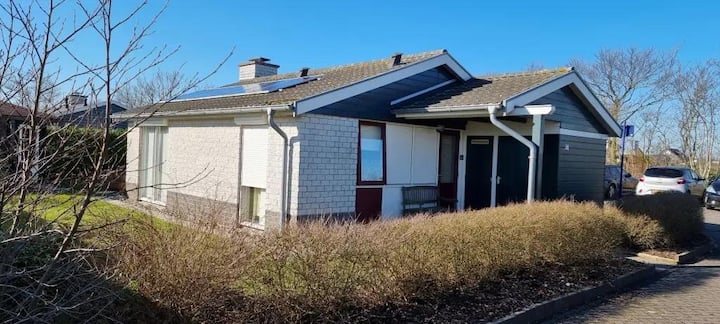 Bungalow 038 Im Freizeitpark Mit Einrichtungen - Sint Maartenszee