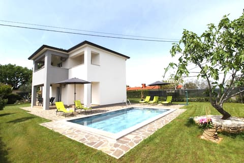 Top performing Airbnb: Villa mares - villa mares 1 in Čepljani