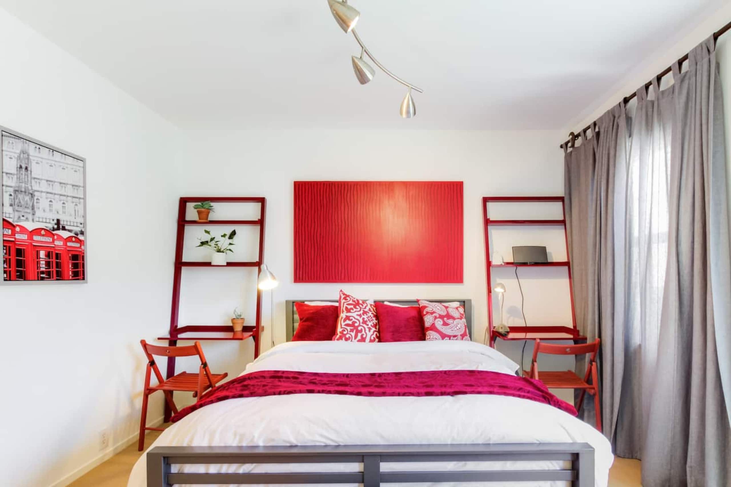Home in San Francisco · ★4.88 · 2 bedrooms · 2 beds · 2 baths - Image 14