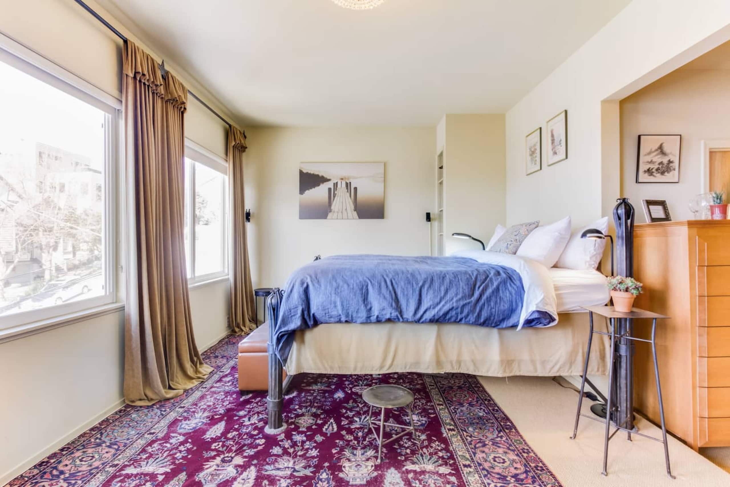 Home in San Francisco · ★4.88 · 2 bedrooms · 2 beds · 2 baths - Image 10