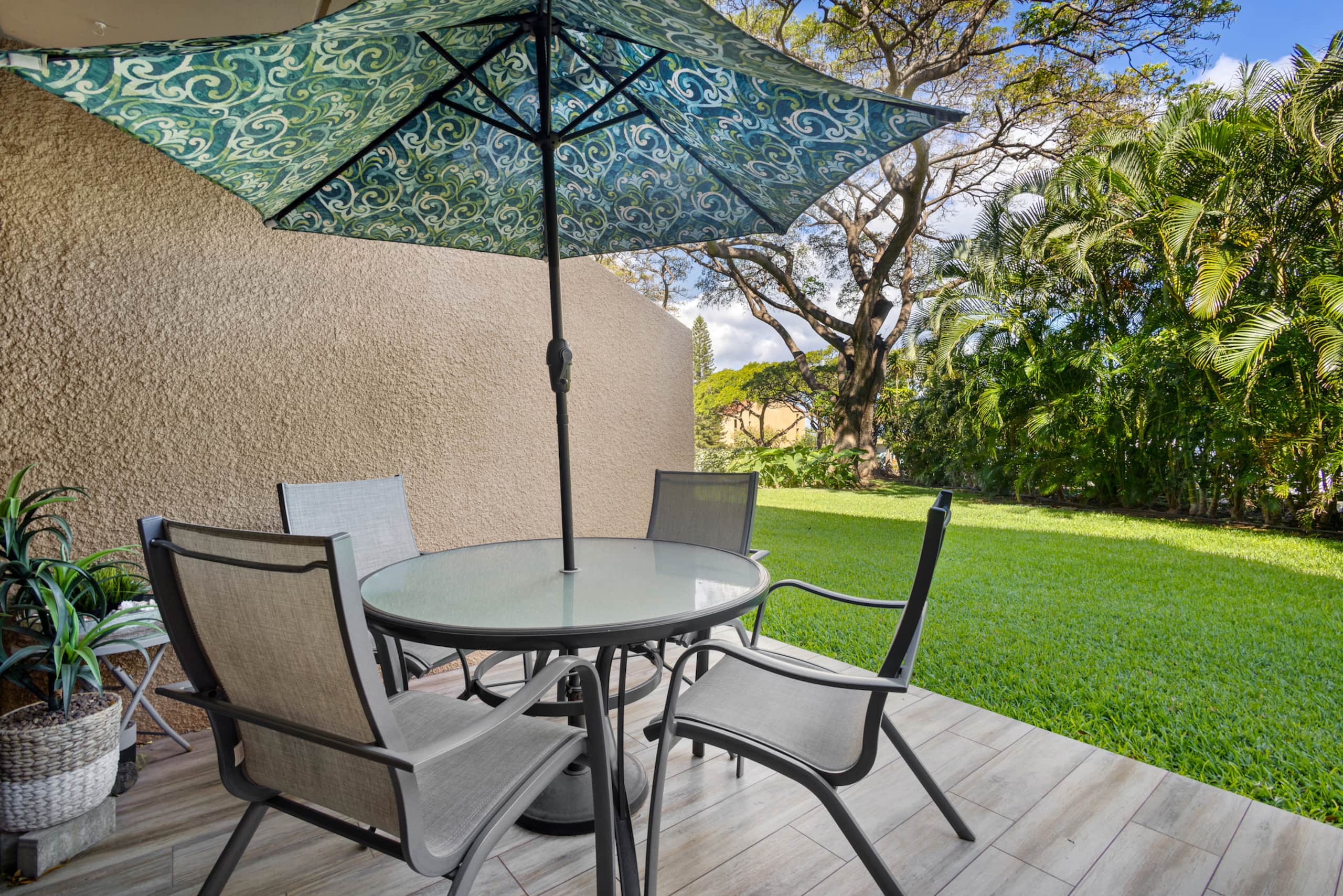 Condo in Kihei · ★4.84 · 1 bedroom · 2 beds · 1 bath - Image 15