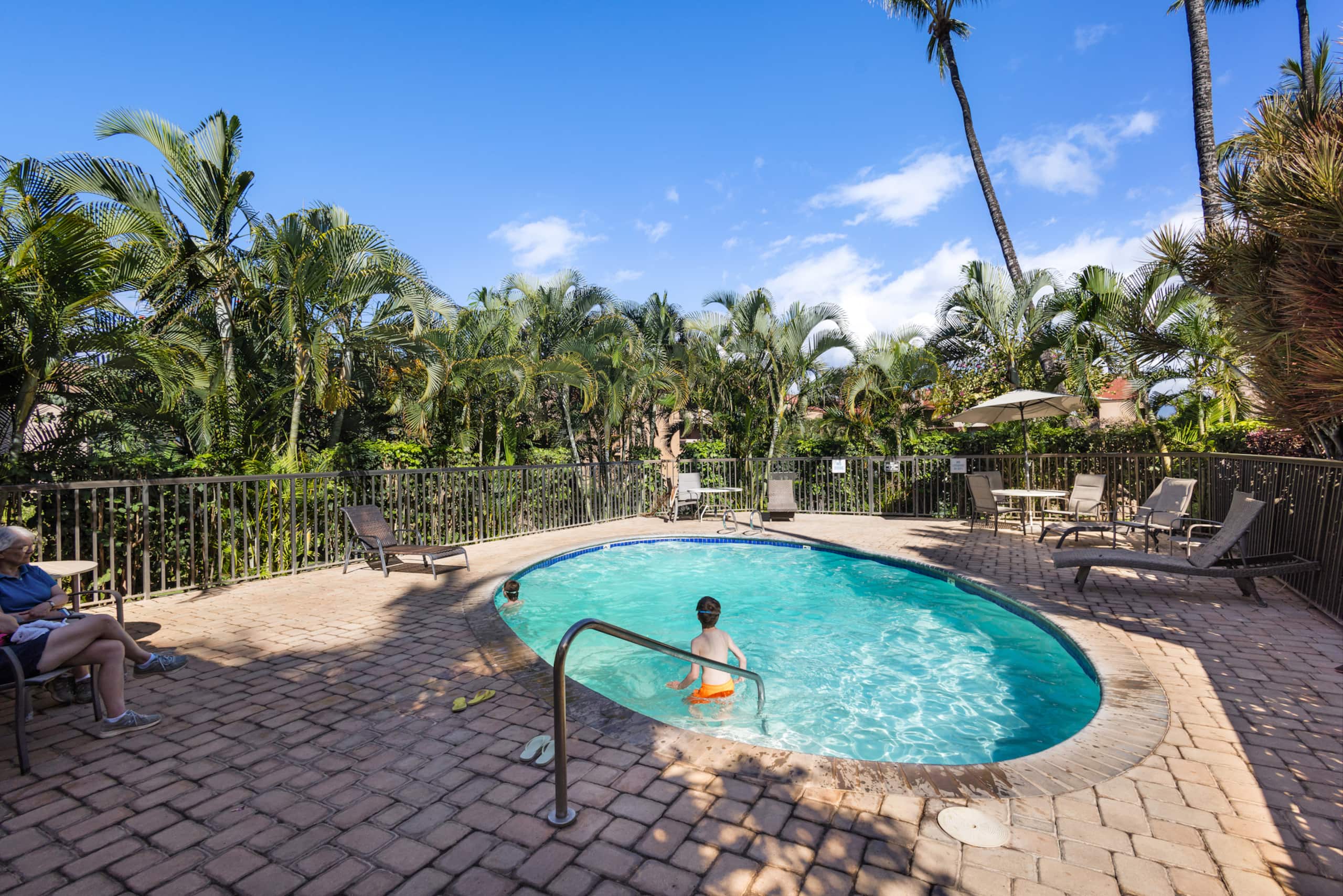 Condo in Kihei · ★4.84 · 1 bedroom · 2 beds · 1 bath - Image 28