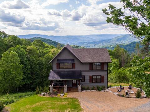 Wine Down at Eagles Nest: Pets! Hot Tub! Views!