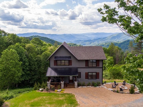 Wine Down at Eagles Nest: Pets! Hot Tub! Views!