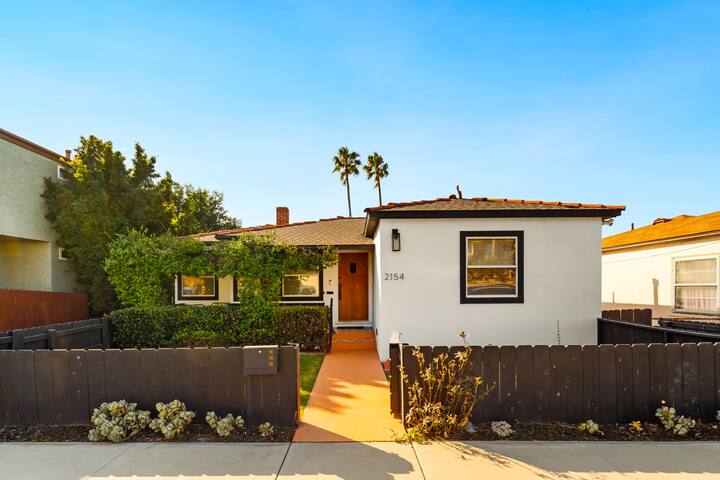 Little Italy Home w/ Parking + Backyard