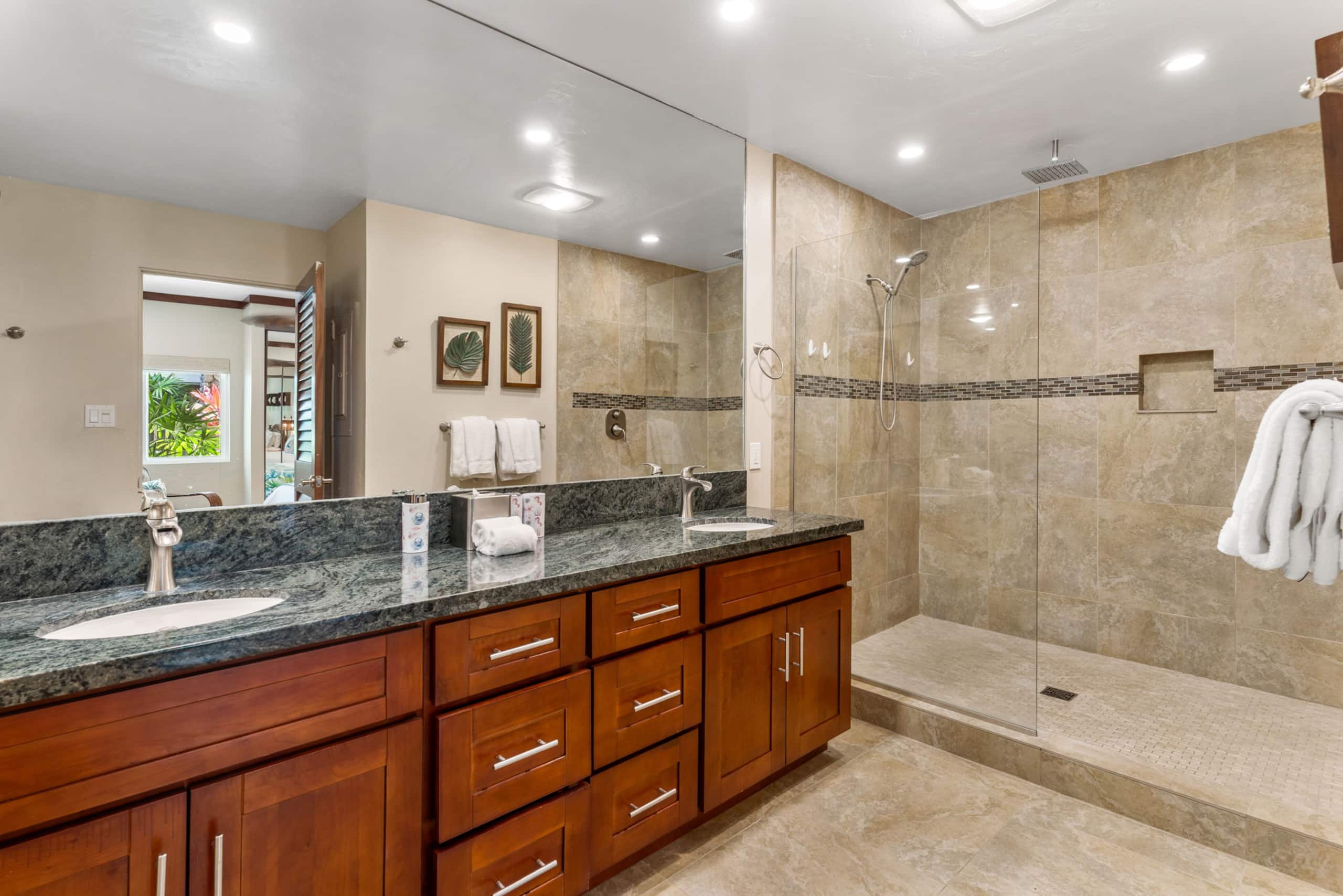 Condo in Lahaina · ★4.71 · 2 bedrooms · 3 beds · 2 private baths - Image 17