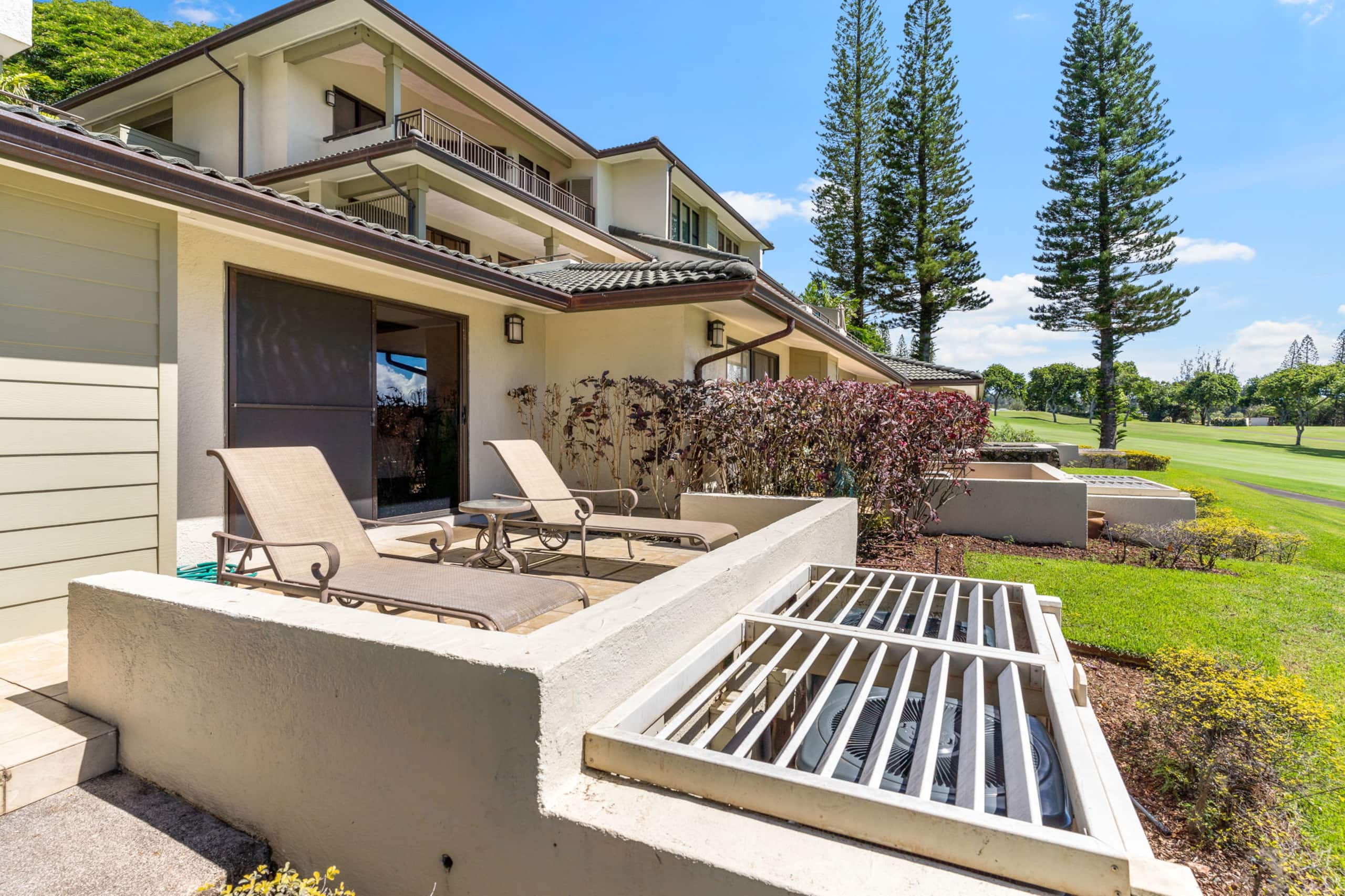 Condo in Lahaina · ★4.71 · 2 bedrooms · 3 beds · 2 private baths - Image 27