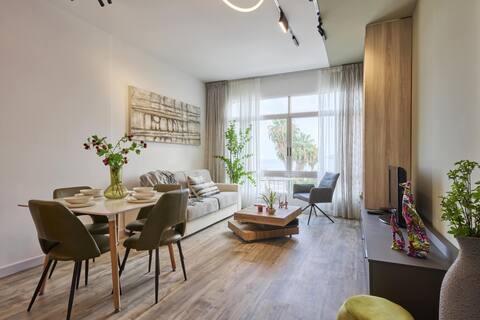 Authentic Beach Front Chalet on Jounieh Bay