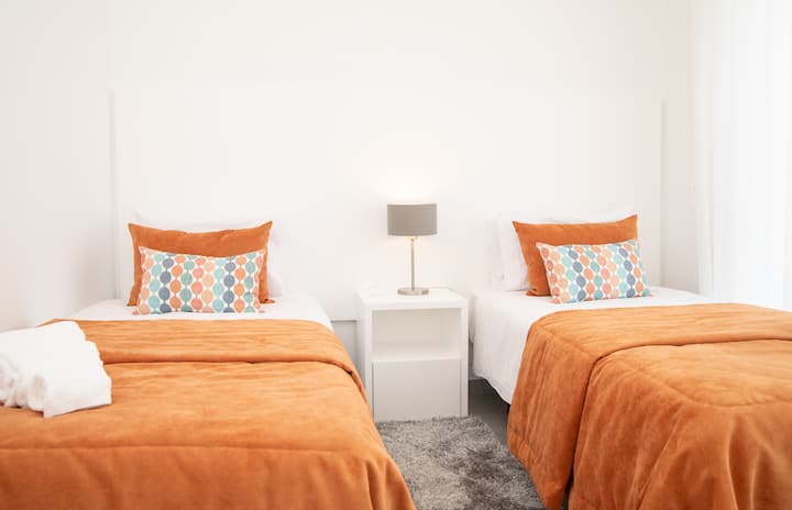 Луксузна вила во Сера до Буро, 3 спални соби, приватен базен, тивка област, лесен пристап до плажи, идеална за незаборавни одмори.