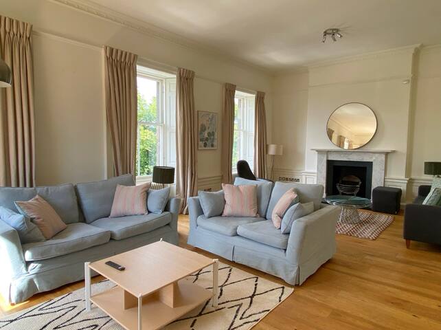 Gorgeous Four Bedroom Four Bathroom Duplex