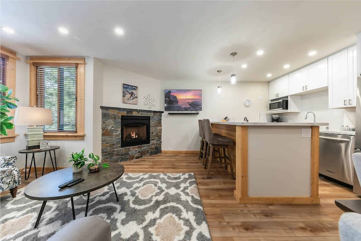 Ski Trails 4115 - Tahoe Vista, CA