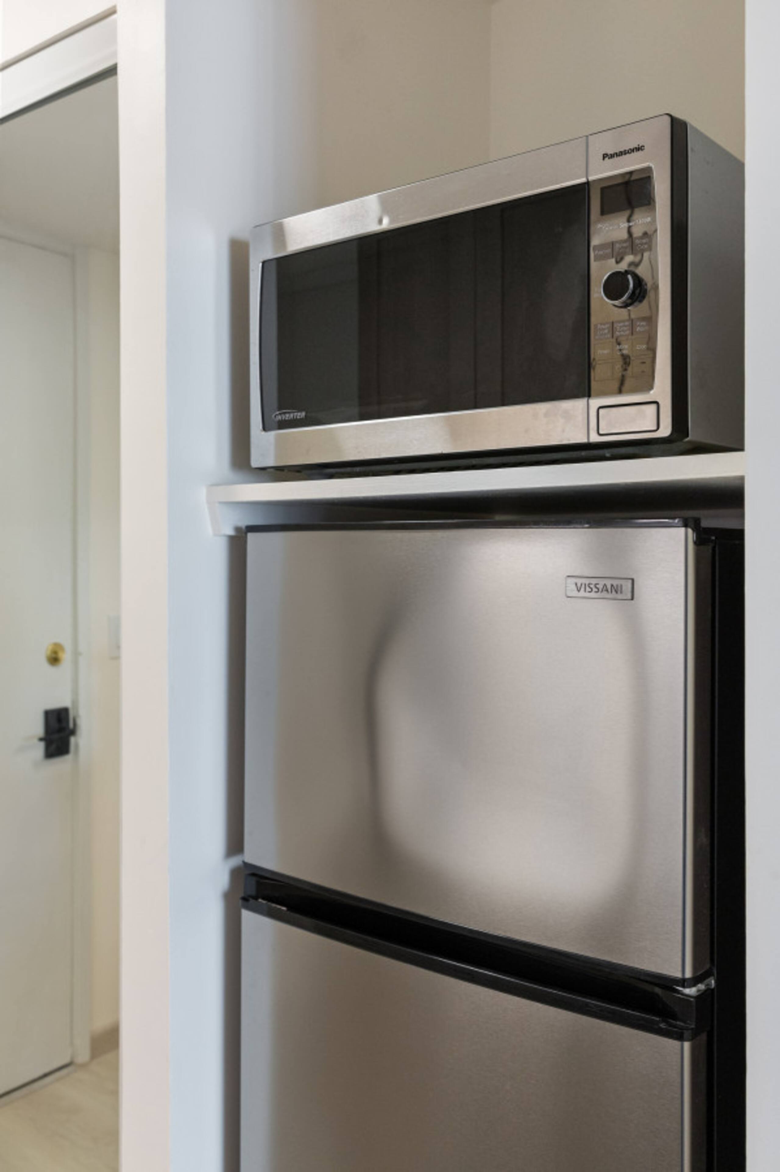 Condo in Honolulu · ★4.95 · 1 bedroom · 2 beds · 1 private bath - Image 13