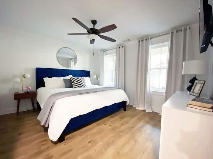 Dhoma e gjumit 4 - Njësia e kopshtit King në katin përdhes