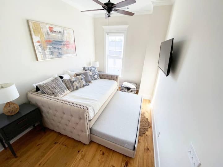 Dhoma e gjumit 3 - Shtëpia kryesore në katin e sipërm me krevat dopio