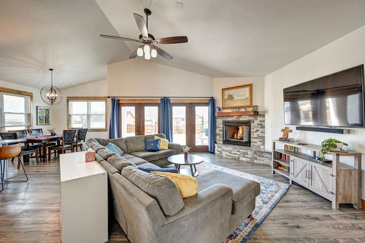 Mount Oxford Home W/starlink & Outdoor Patio - Buena Vista, CO