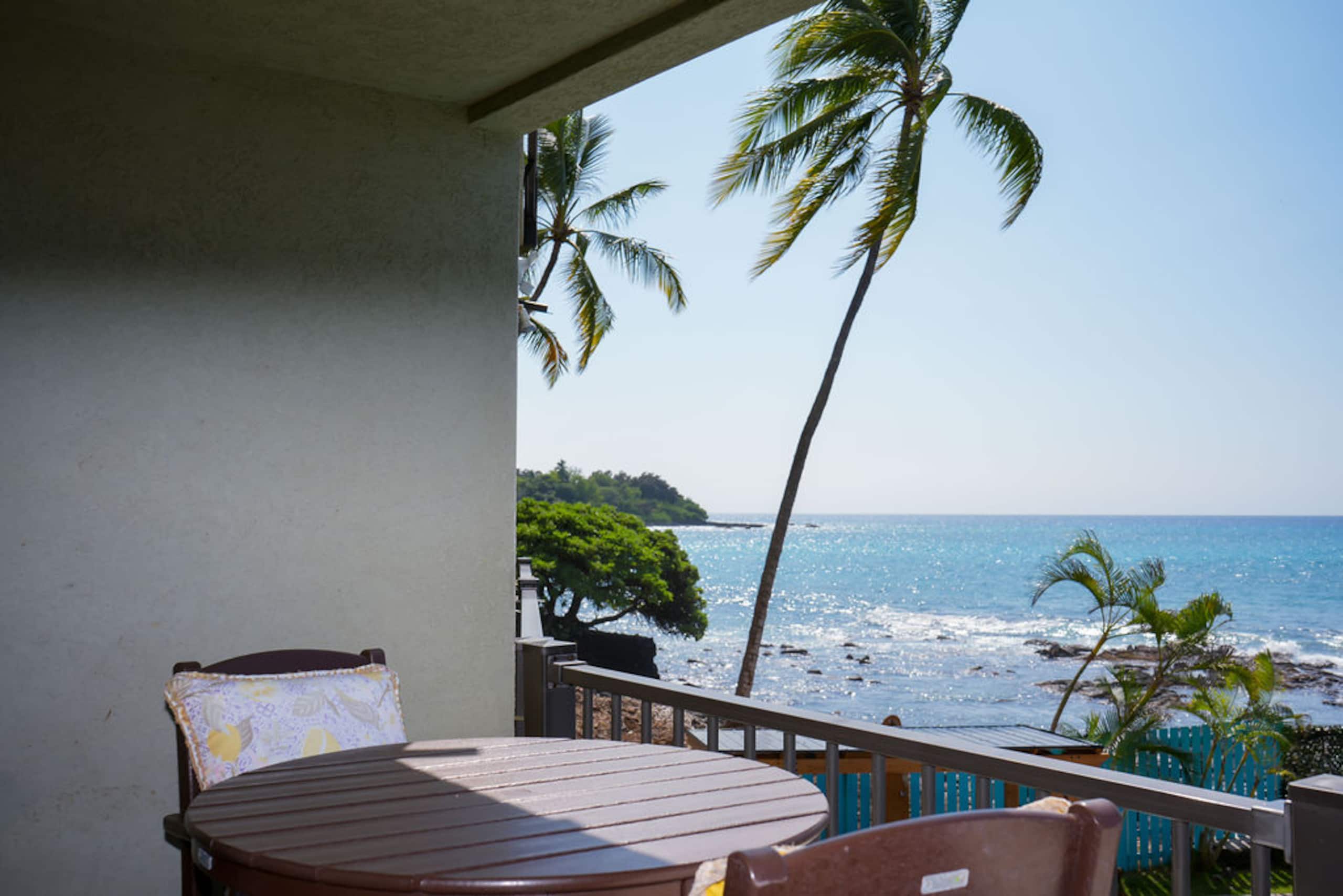 Condo in Kailua-Kona · ★4.94 · 2 bedrooms · 2 beds · 2 baths - Image 31