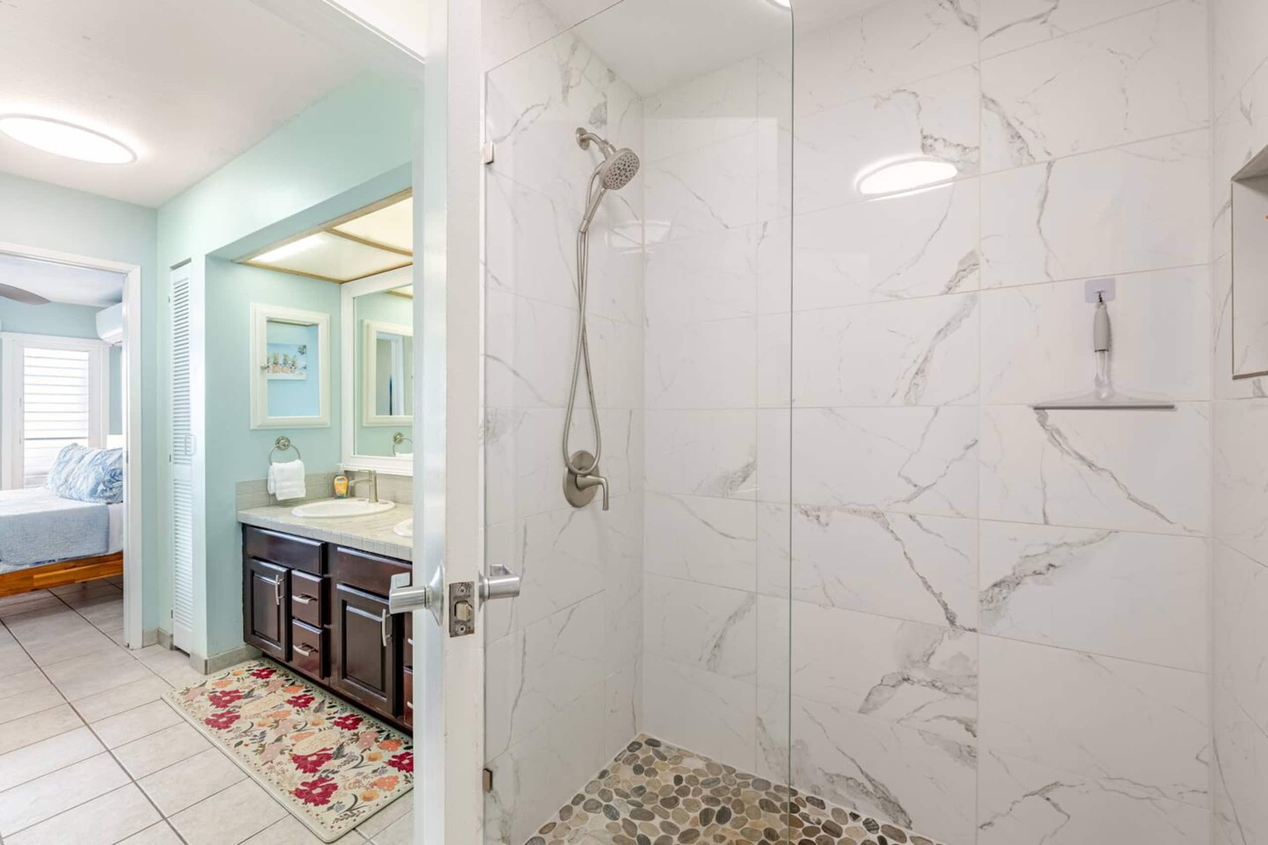 Condo in Kailua-Kona · ★4.94 · 2 bedrooms · 2 beds · 2 baths - Image 19