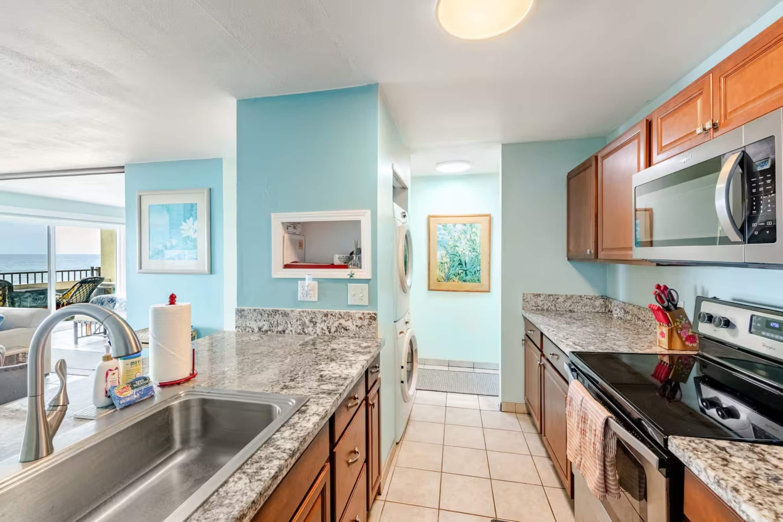 Condo in Kailua-Kona · ★4.94 · 2 bedrooms · 2 beds · 2 baths - Image 23