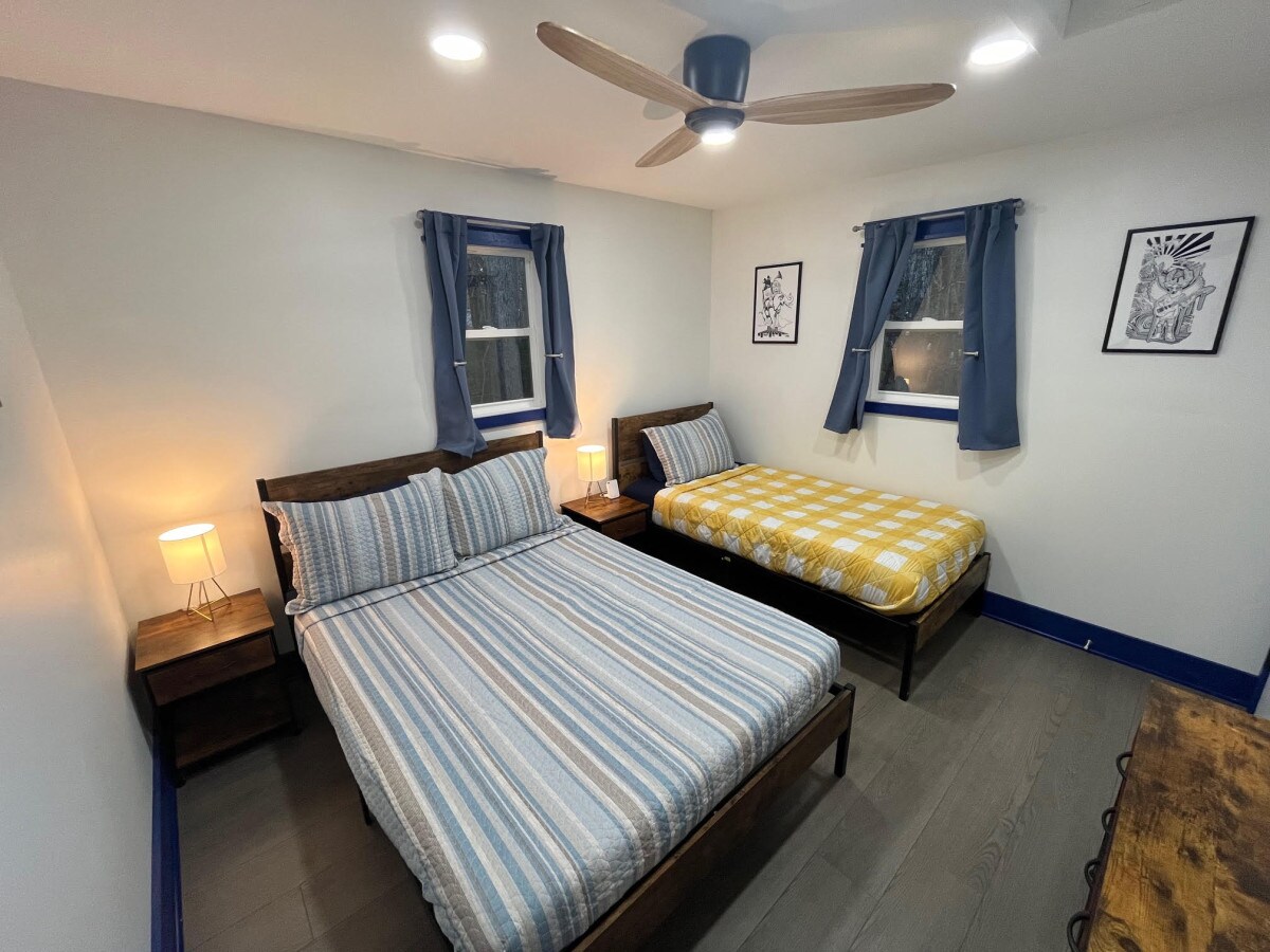 第二间卧室（双人床和单人床）