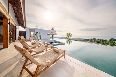 Panoramic 4br Sea View Villa in Lovina
