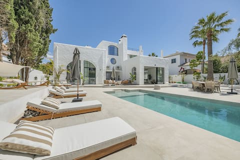 Luxury 8-bedroom villa in San Pedro de Alcantara