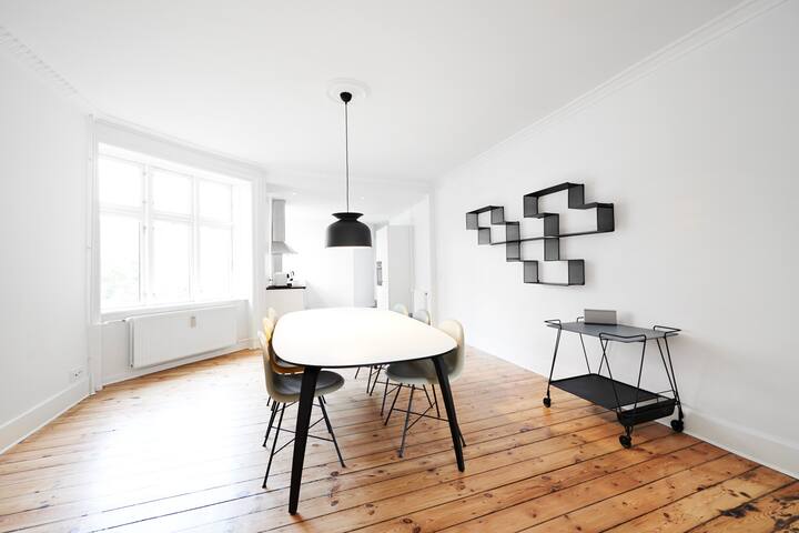 Fantastic 2-BR apartment in Vesterbro – 7 gallery image 2