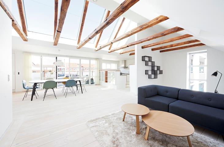 2-BR penthouse with private terrace – 1