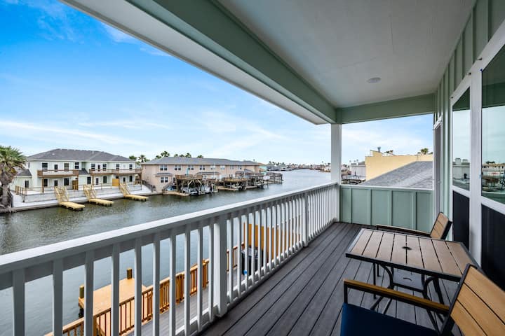 Pet-friendly Waterfront | Dock & Plunge Pool