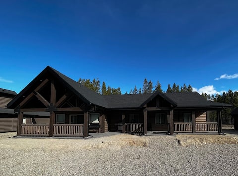 Whispering Pines Cabin