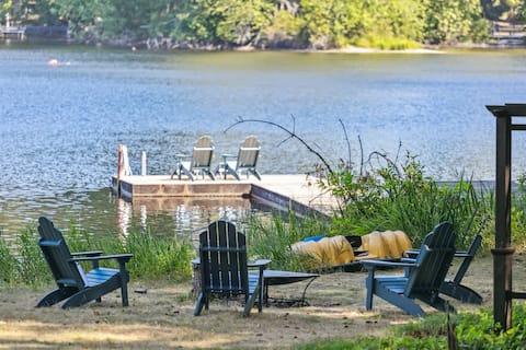 Midcentury Waterfront Retreat w/hottub dock beach