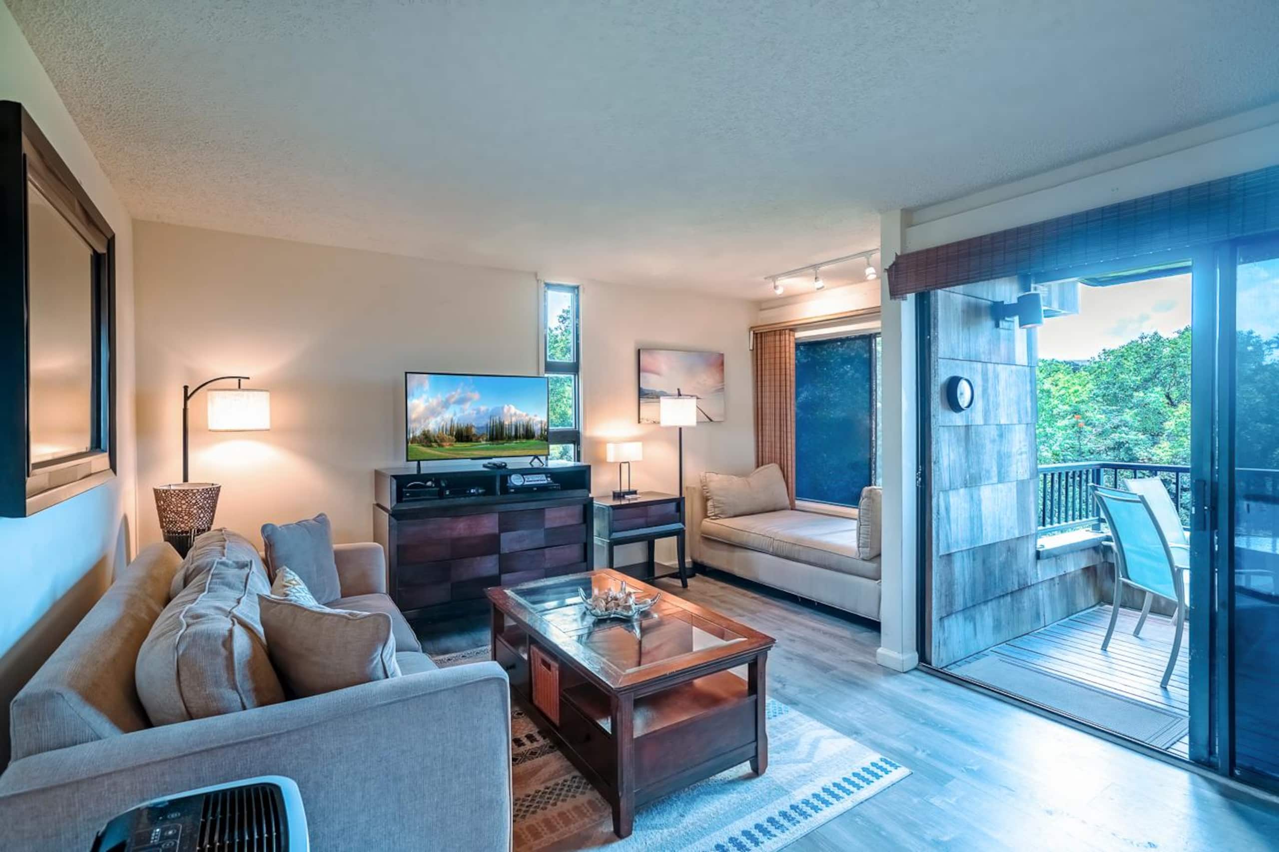 Cozy condo with AC, ocean and mountain views - Photo 7