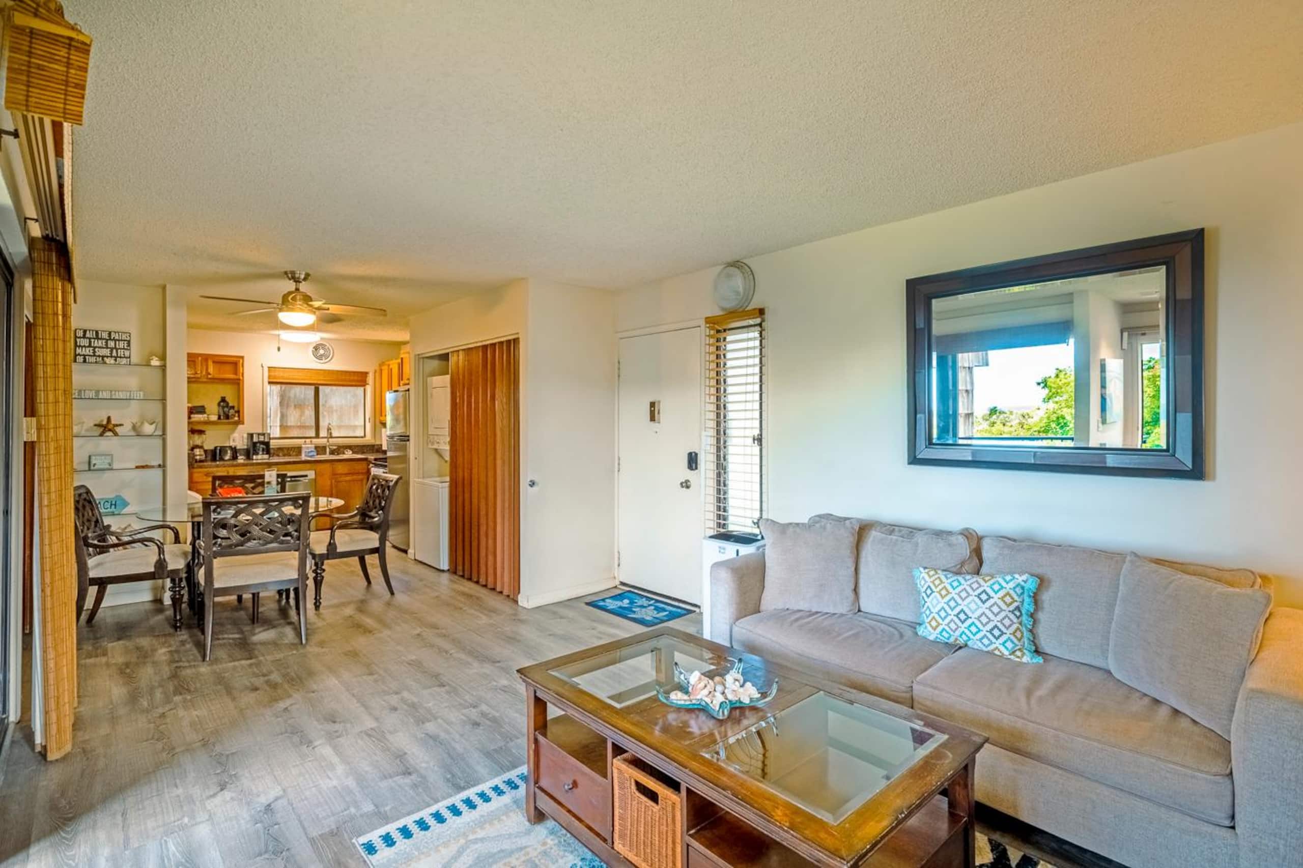 Cozy condo with AC, ocean and mountain views - Photo 3