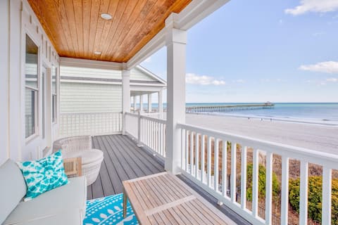 Serenity Hideaway: Oceanfront w/ Pool & Stunning V