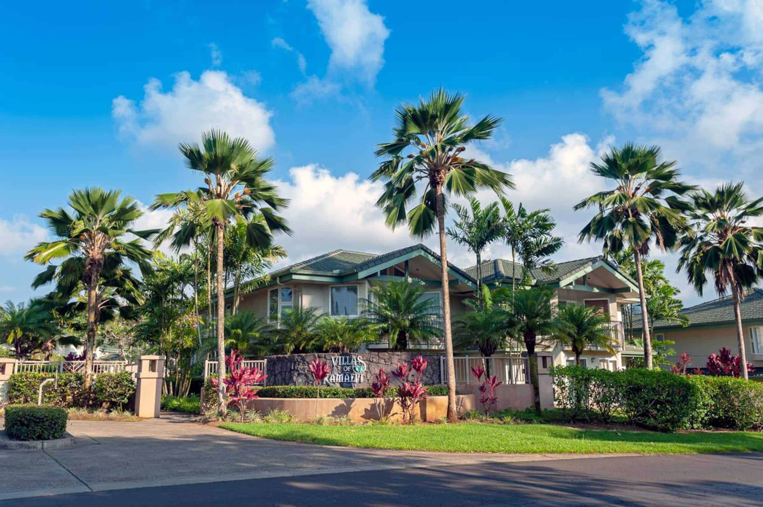Condo in Princeville · ★4.8 · 2 bedrooms · 2 beds · 3 private baths - Image 22