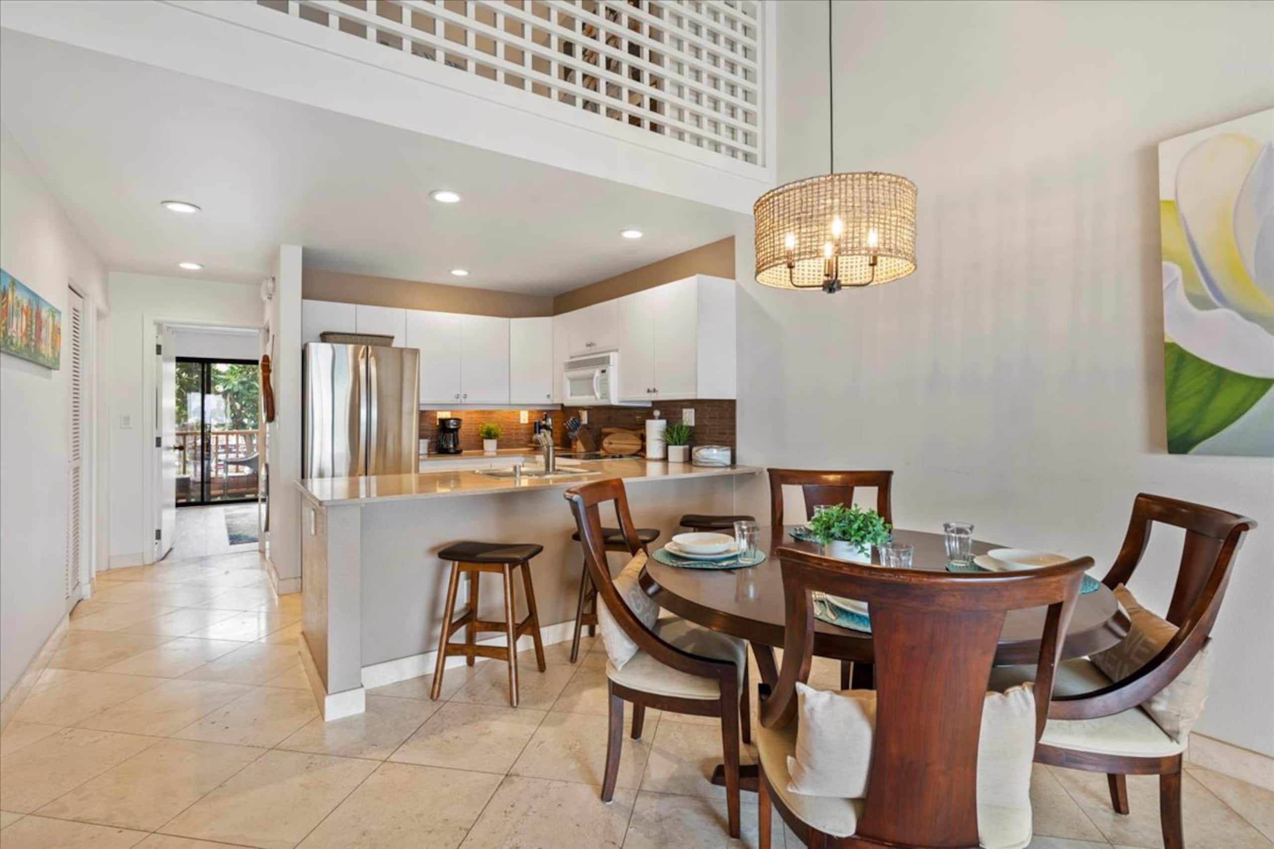 Condo in Kihei · ★4.9 · 2 bedrooms · 2 beds · 2 baths - Image 4