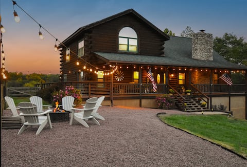 Pets? YES! Pool Table | Hot Tub | Fast Wi-Fi