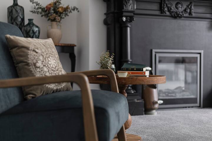 Myer’s Manor I Entire Mansion in Geelong CBD gallery image 5