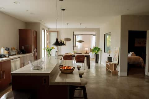 Stylish W. Hollywood Apartment with Balcony & Park