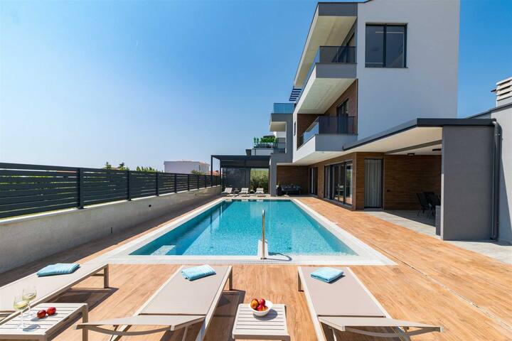 Kompas Villas managed Airbnb listing 2