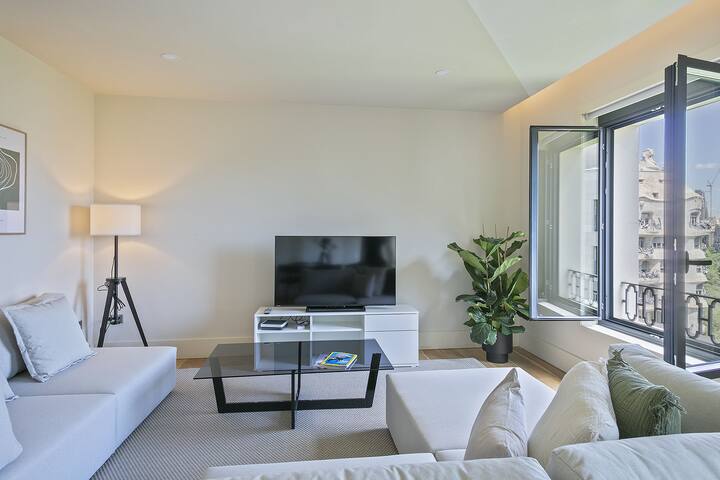 Ola Living Paseo De Gracia 1 gallery image 3